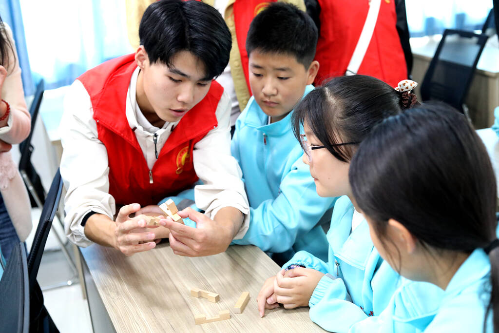 枣庄市市中区 ：“百万大学生进社区”用实践彰显青春力量